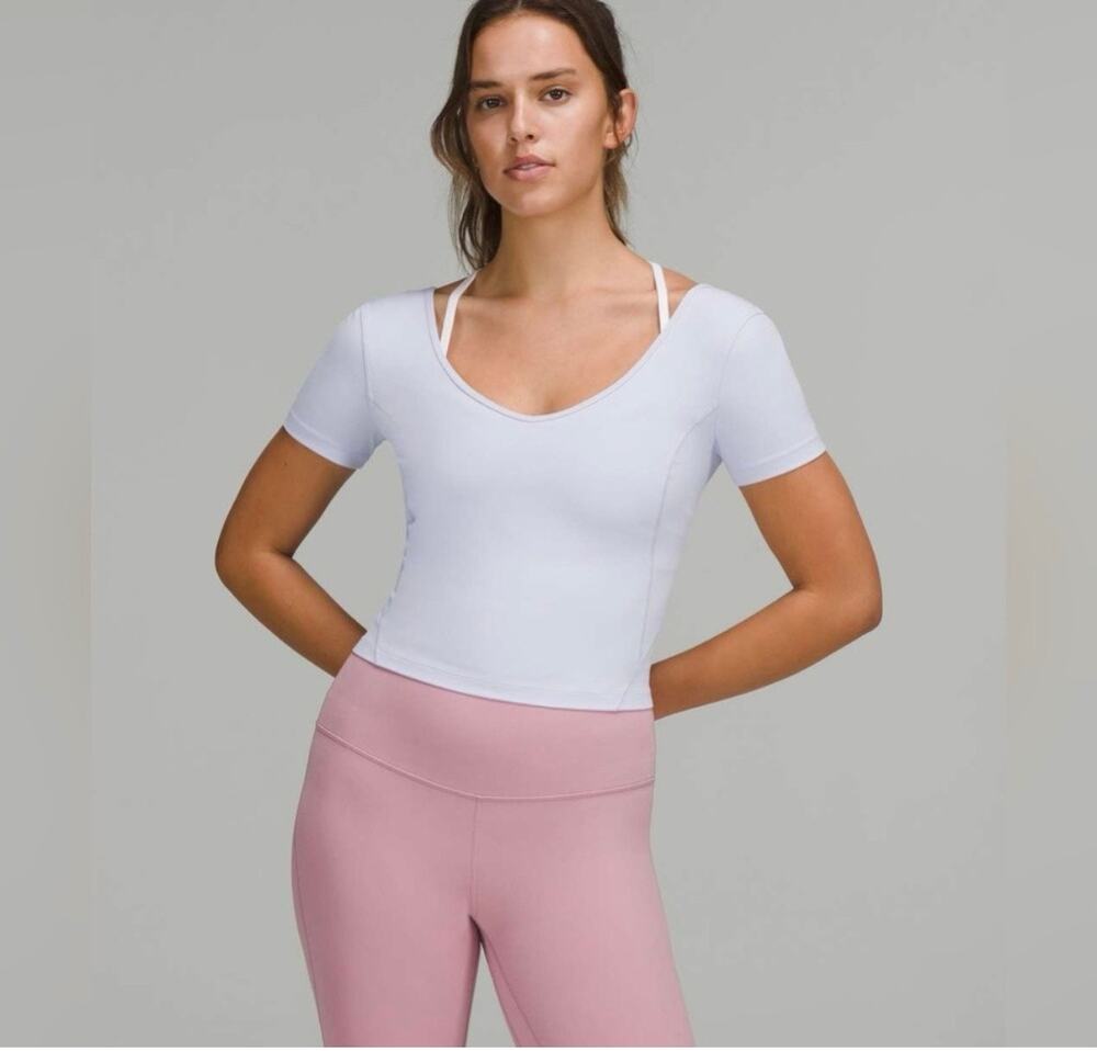 Lululemon white cream color Align tee best for size 6-8 
Great condition